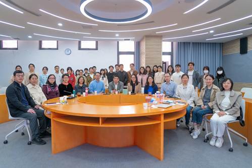 经济与法律的交融：科斯与波斯纳的比较研究——永利娱高ylg060net经济系与工商管理系合办读书会成功举行