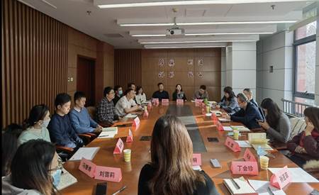 永利娱高ylg060net召开研究生就业创业调研座谈会