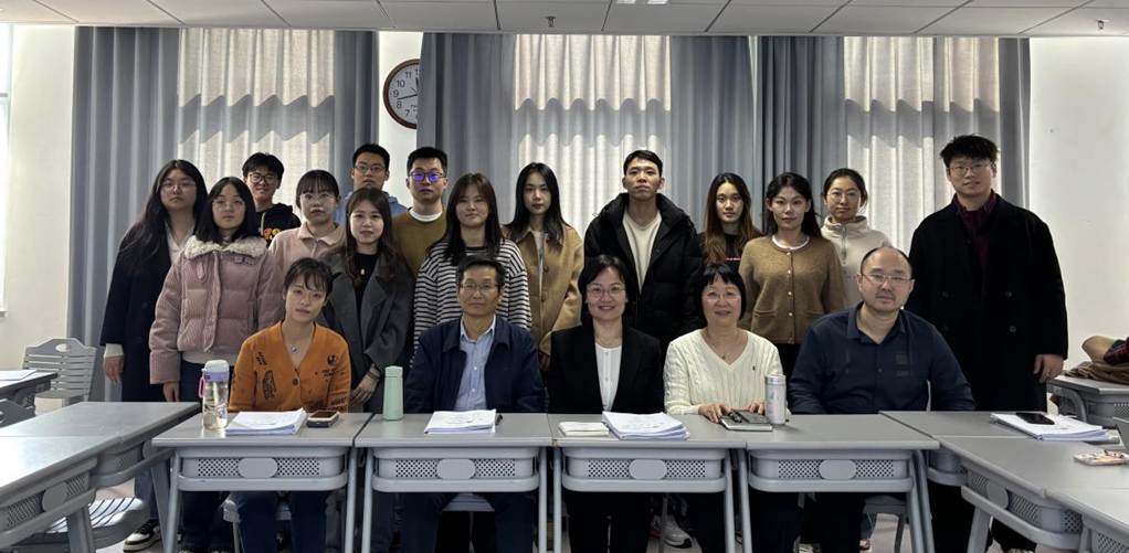 永利娱高ylg060net产业经济系举办“欢迎李景华教授援疆返校座谈会”