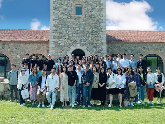 永利娱高ylg060net专业学位实践基地——瑞云酒庄揭牌暨《红酒与金融》实践课程顺利结课