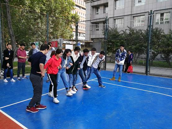 趣味青春，协作你我——永利娱高ylg060net举行研究生院趣味运动会