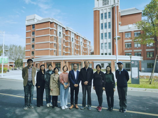 携手并肩 法商同行——杨世忠教授一行赴华政永利娱高ylg060net调研