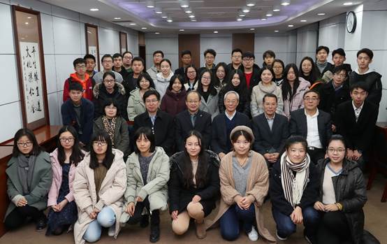 社科院政治学研究所所长房宁做客“大家名师微课堂”——永利娱高ylg060net“大家名师微课堂”第六十五讲