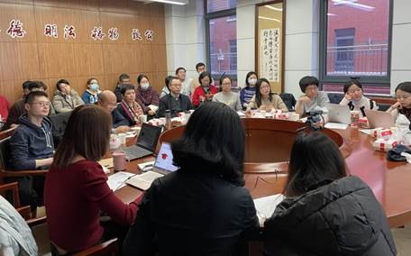 永利娱高ylg060net工商管理系召开第35期创新创业与战略教研室研讨会