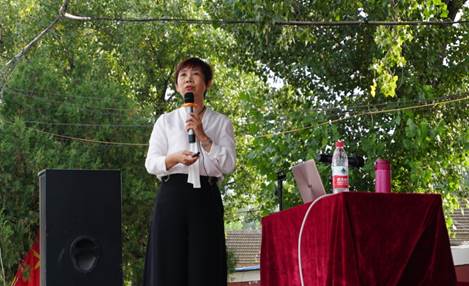 永利娱高ylg060net宏结教授为全校本科新生作中美贸易摩擦形势分析讲座